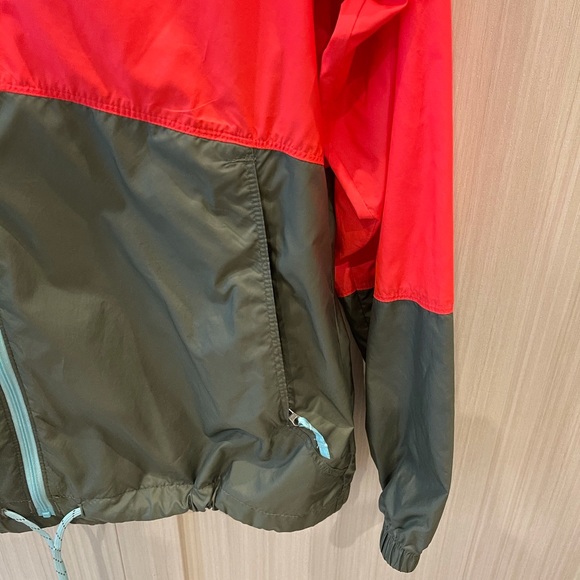 Columbia rain jacket Size Large - Picture 4 of 9